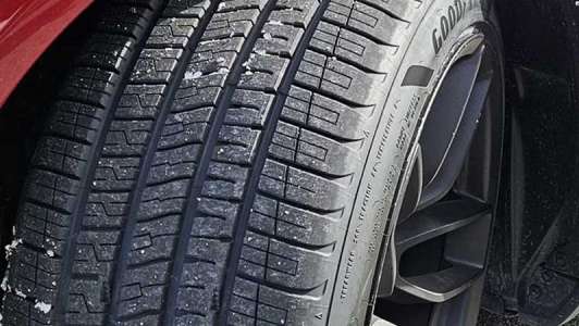 Goodyear представила новую всесезонную модель Eagle F1 All Season